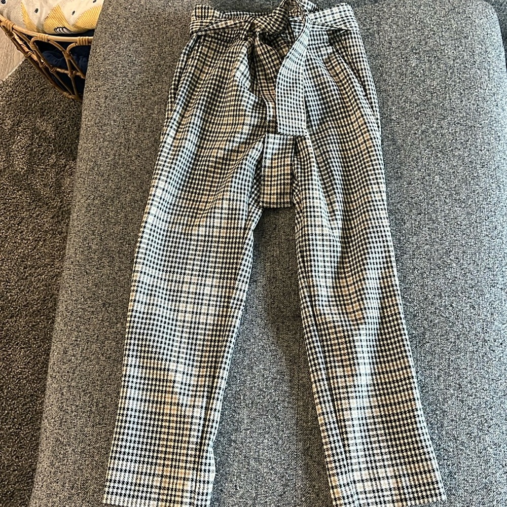 Checkered cropped pants
